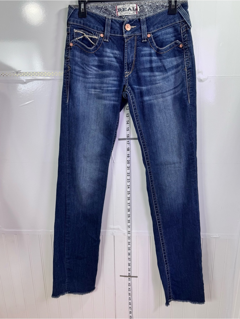 Ariat R.E.A.L. Denim Jeans 28R Mid Rise Straight Western Cowgirl Blue Y2K Rodeo!